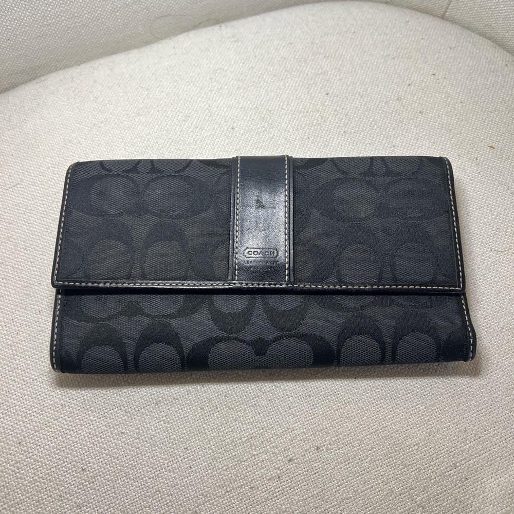 Coach Black Signature Continental Wallet